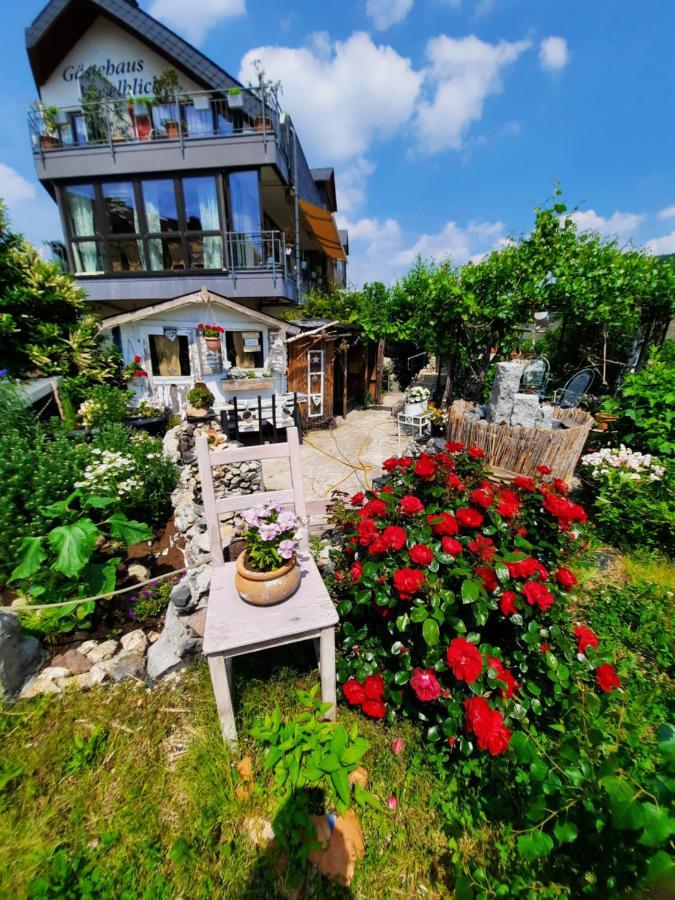 Bed and Breakfast Gaestehaus Moselblick Триттенхайм Экстерьер фото